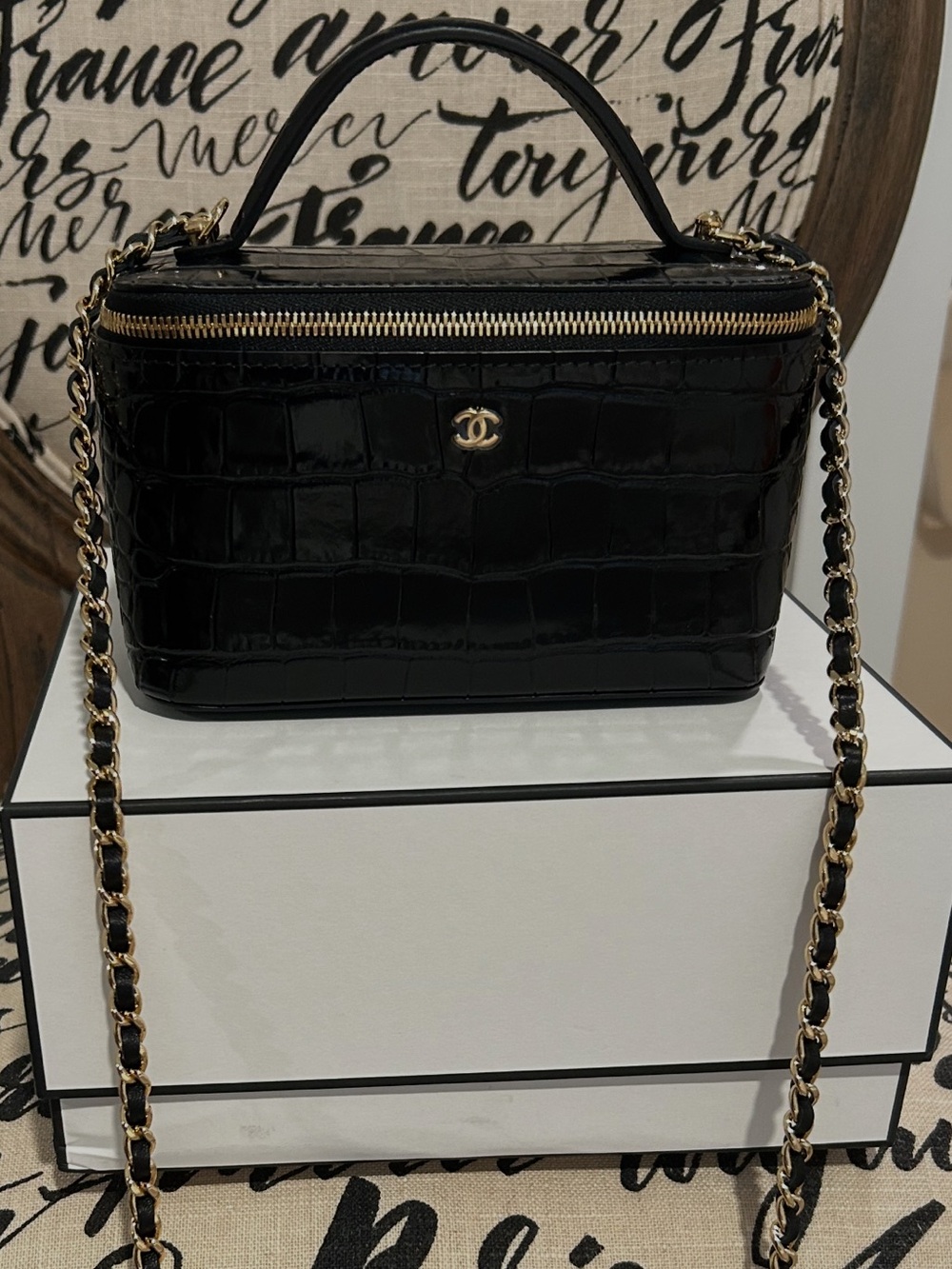 Chanel Black Patent Croc-Embossed Vanity with Handle Bag [BRAND NEW, BOX & TAG]